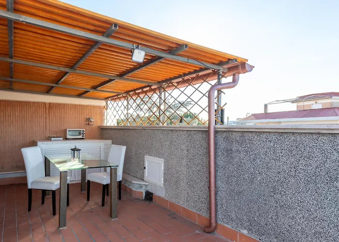 Labanca's Rooftop Attic * Roma